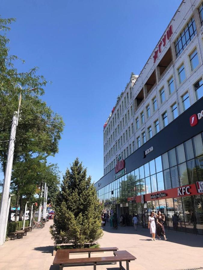 Downtown Homestay Bishkek Exterior foto